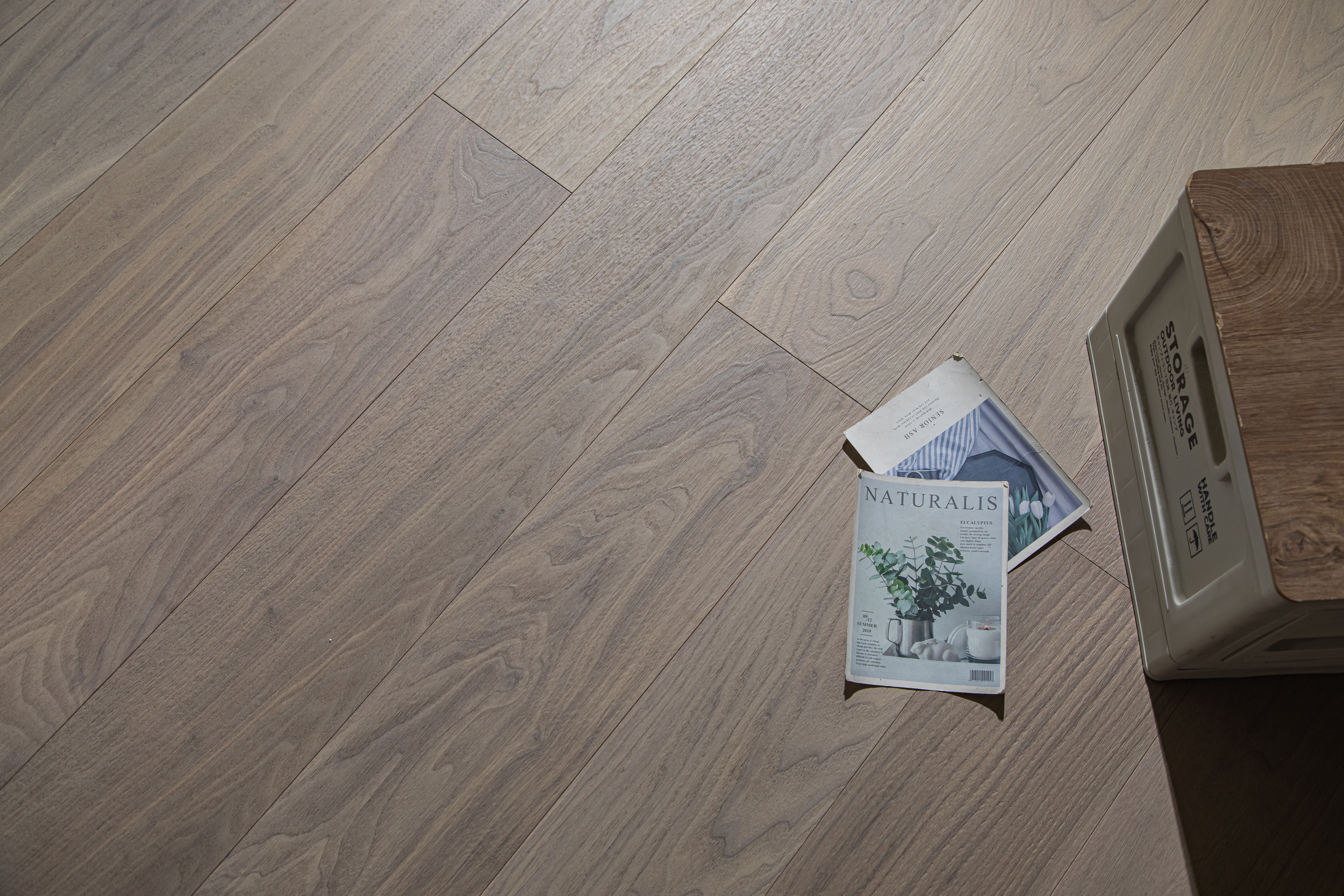 遇薦非凡丨世友鑒賞級黑胡桃木地板，打造高端長期主義